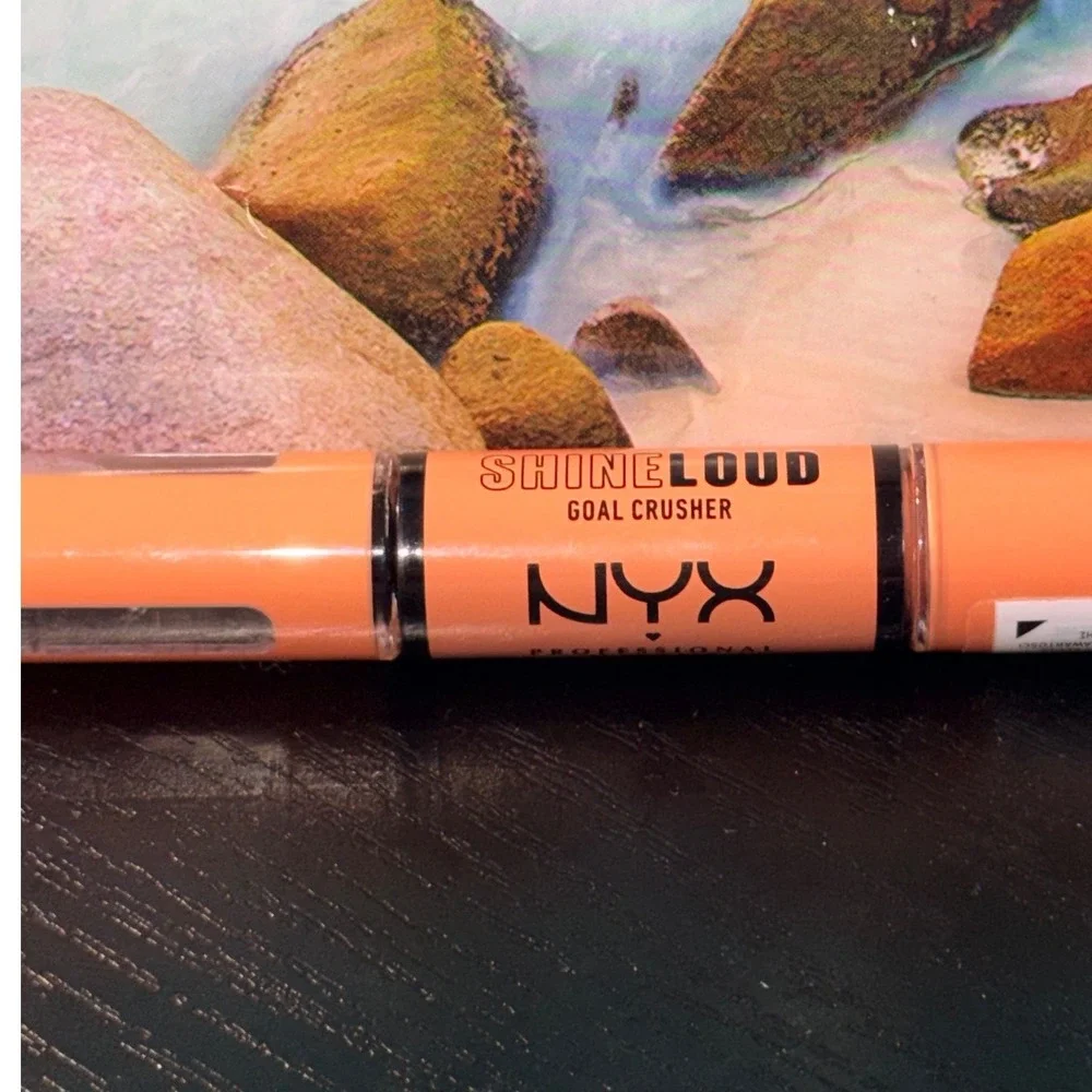 NYX Shine Loud High Shine Lip Color Goal Crusher SLHP02 Liquid Lipstick Orange